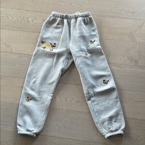 FELT - Sweats with embroidered butterfly. Popularized by Khloe Kardashian. Sz S